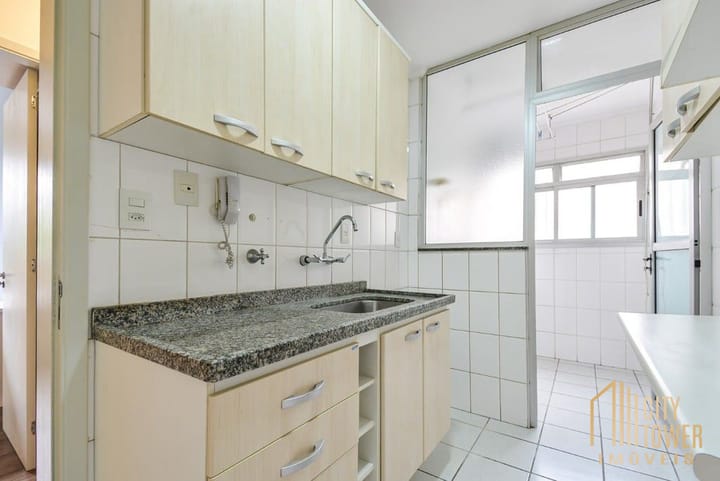 Apartamento à venda com 2 quartos, 65m² - Foto 3