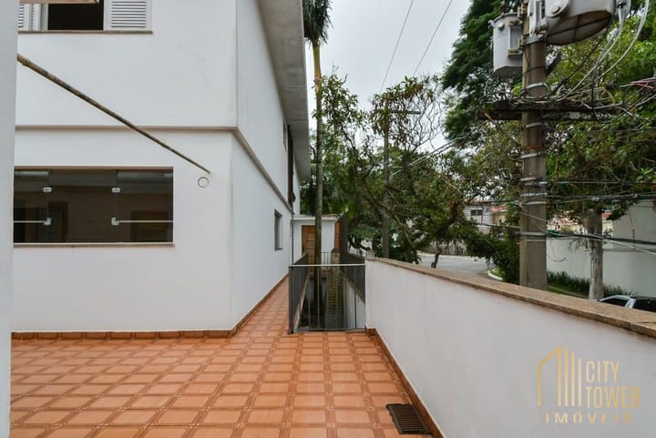 Casa à venda com 4 quartos, 331m² - Foto 65