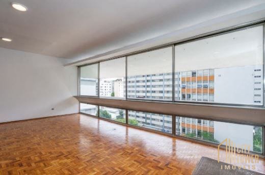 Apartamento à venda com 3 quartos, 200m² - Foto 1