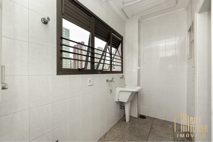 Apartamento à venda com 3 quartos, 117m² - Foto 9