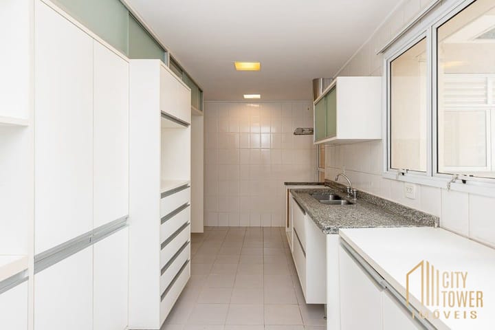 Apartamento à venda com 3 quartos, 190m² - Foto 10