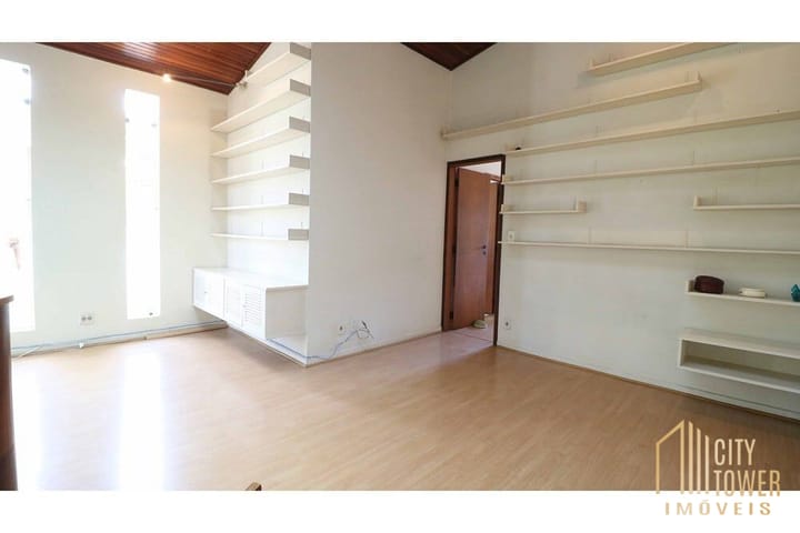 Casa à venda com 3 quartos, 216m² - Foto 11