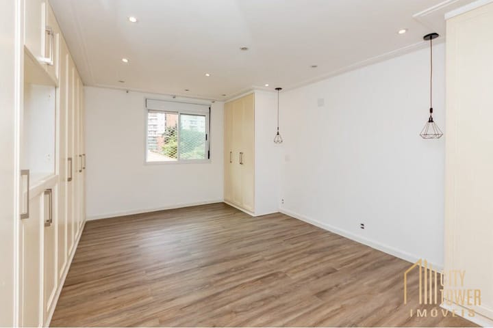 Apartamento à venda com 3 quartos, 218m² - Foto 31