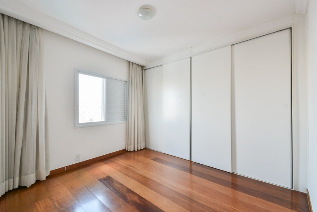 Apartamento à venda com 2 quartos, 104m² - Foto 7