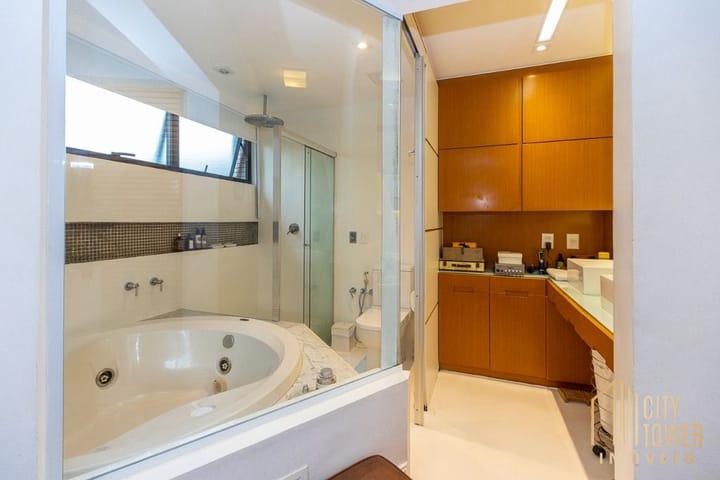 Apartamento à venda com 3 quartos, 205m² - Foto 8