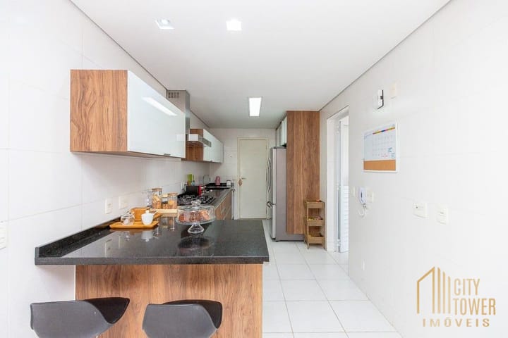 Apartamento à venda com 3 quartos, 240m² - Foto 33