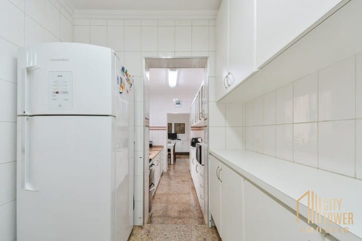 Casa à venda com 3 quartos, 200m² - Foto 28