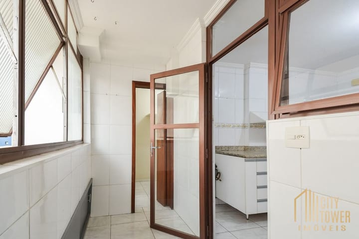 Apartamento à venda com 3 quartos, 100m² - Foto 8