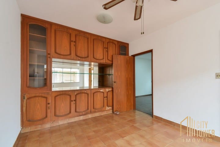 Casa à venda com 4 quartos, 331m² - Foto 34