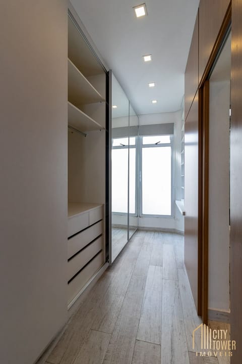 Casa à venda com 4 quartos, 615m² - Foto 14