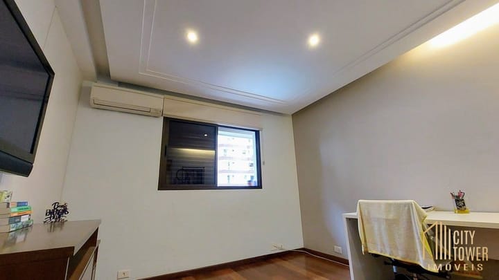 Apartamento à venda com 4 quartos, 246m² - Foto 14