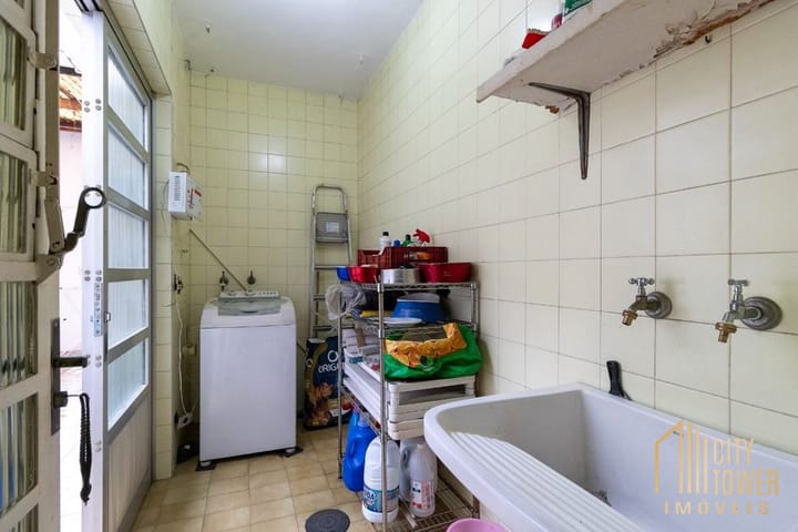 Casa à venda com 2 quartos, 100m² - Foto 17