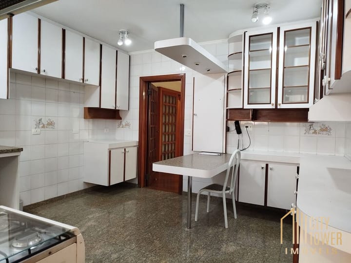 Apartamento à venda com 4 quartos, 176m² - Foto 8