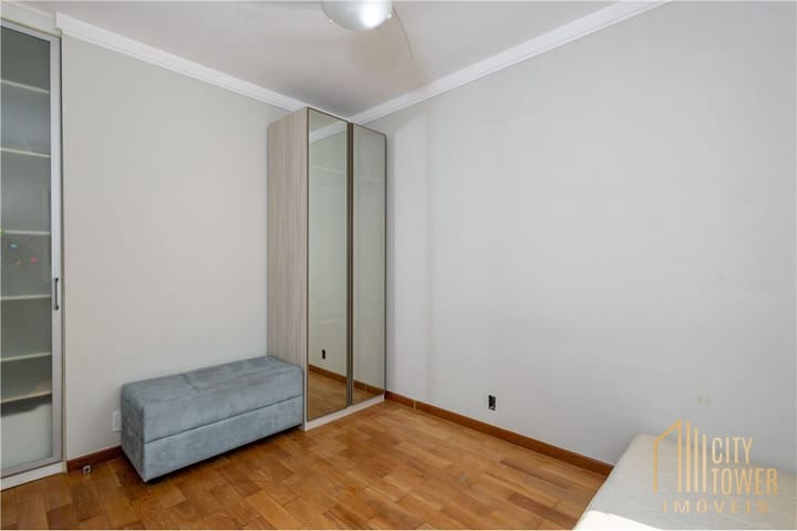 Apartamento à venda com 3 quartos, 198m² - Foto 13