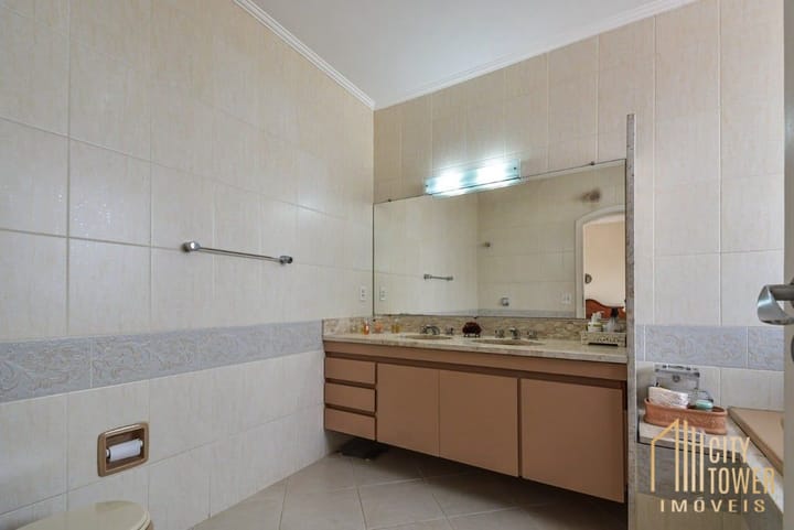 Casa à venda com 3 quartos, 190m² - Foto 8