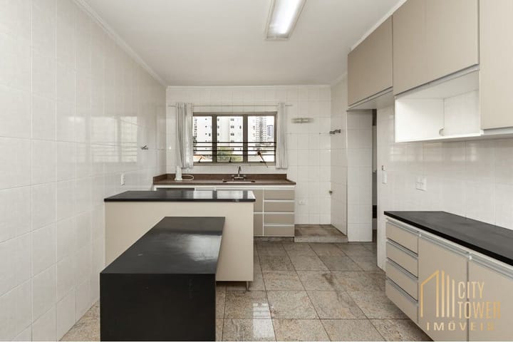 Apartamento à venda com 3 quartos, 117m² - Foto 13