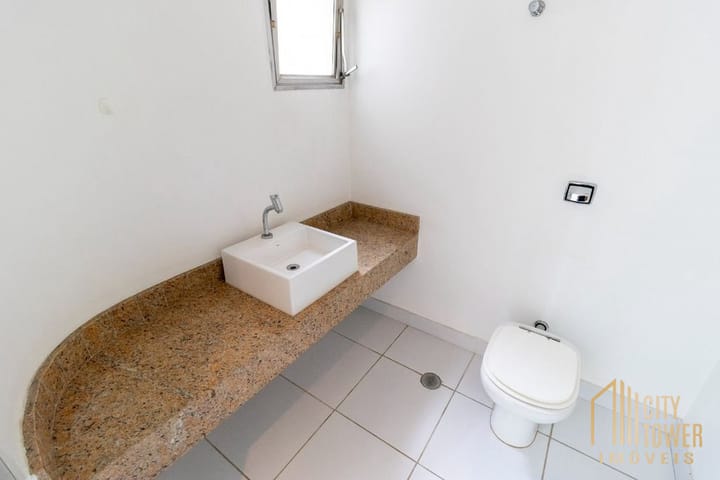 Apartamento à venda com 3 quartos, 137m² - Foto 3