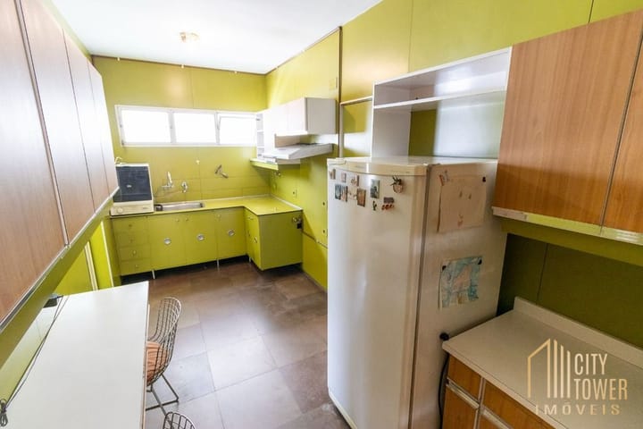 Apartamento à venda com 3 quartos, 137m² - Foto 28