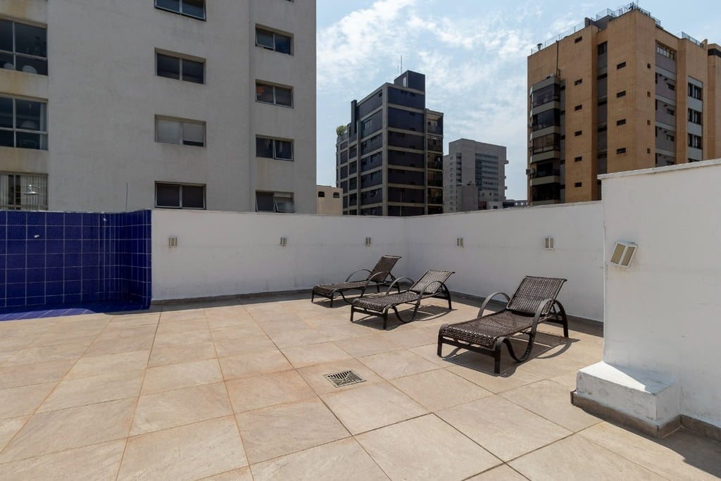 Apartamento à venda com 2 quartos, 60m² - Foto 17