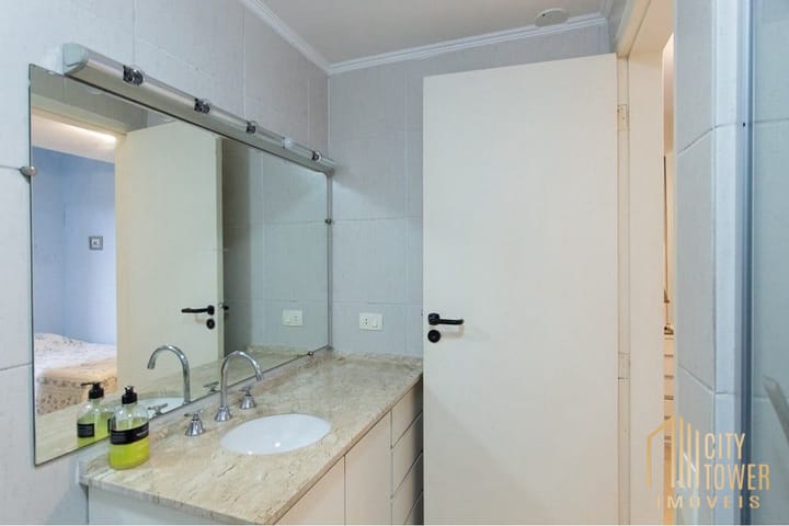 Casa à venda com 5 quartos, 330m² - Foto 15