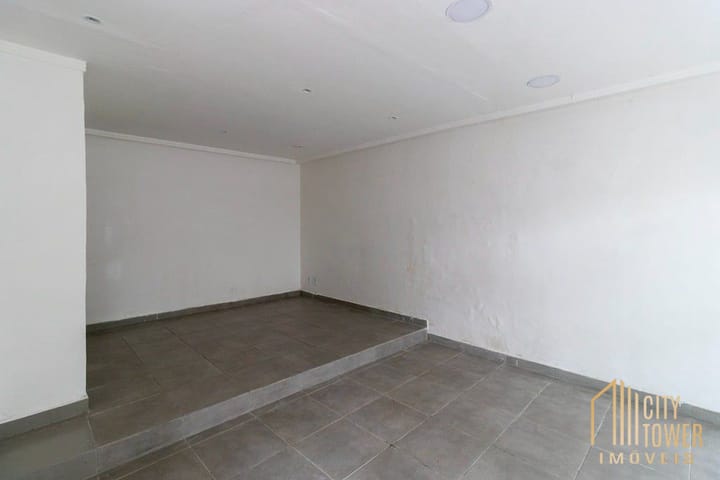 Casa à venda com 2 quartos, 140m² - Foto 26