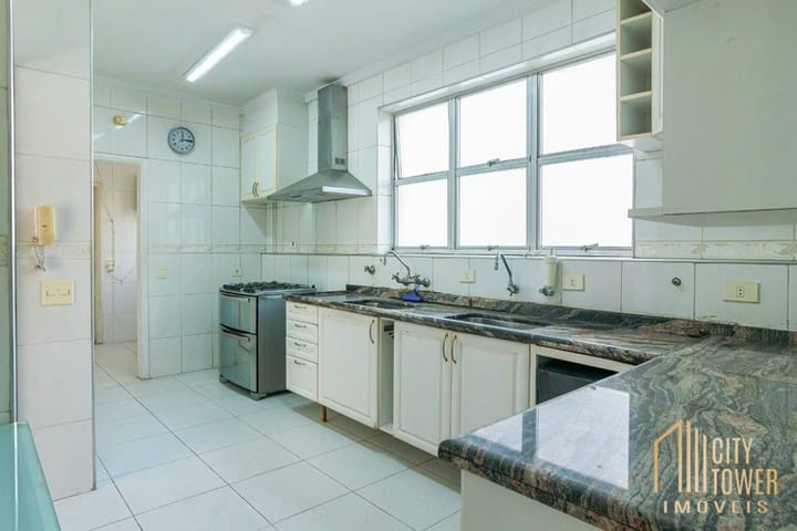 Apartamento à venda com 3 quartos, 175m² - Foto 20