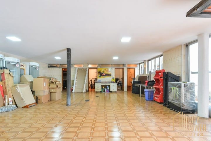 Casa à venda com 4 quartos, 331m² - Foto 26