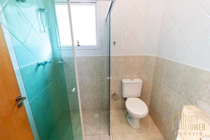 Casa à venda com 4 quartos, 200m² - Foto 3