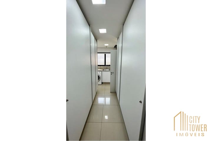 Apartamento à venda com 3 quartos, 240m² - Foto 15