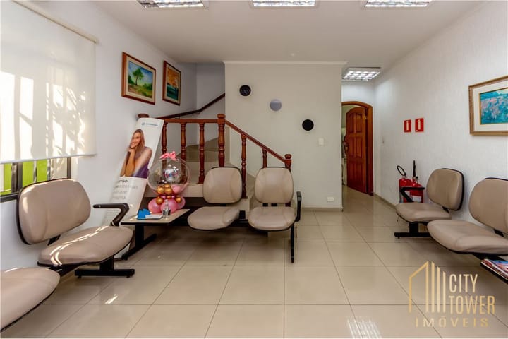 Casa à venda com 5 quartos, 185m² - Foto 18