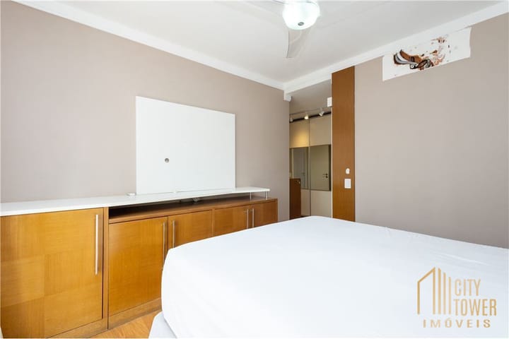 Apartamento à venda com 3 quartos, 198m² - Foto 16