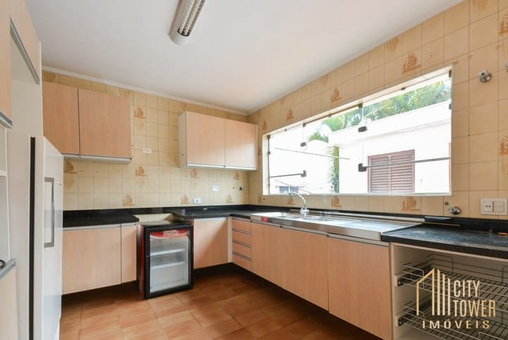 Casa à venda com 4 quartos, 331m² - Foto 54