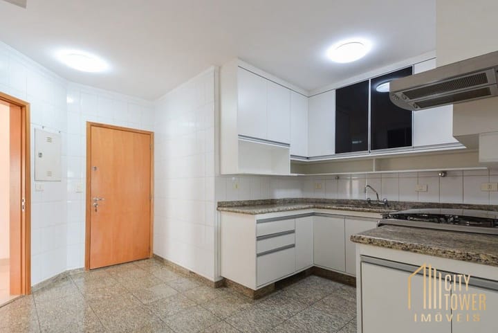 Apartamento à venda com 3 quartos, 138m² - Foto 12