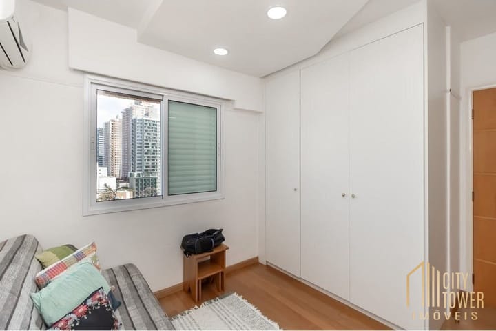 Apartamento à venda com 3 quartos, 190m² - Foto 12