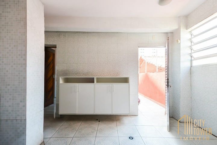 Casa à venda com 3 quartos, 140m² - Foto 3