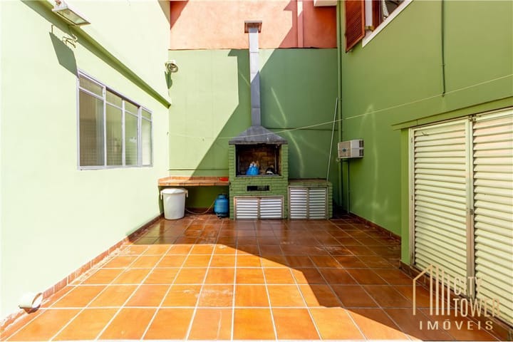 Casa à venda com 5 quartos, 185m² - Foto 6