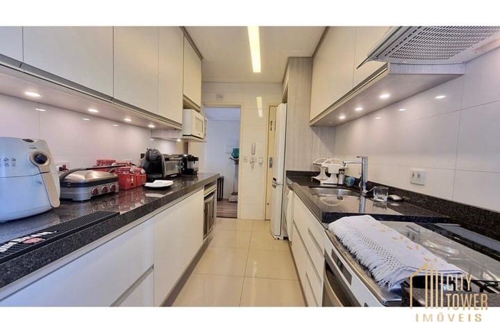 Apartamento à venda com 2 quartos, 81m² - Foto 2