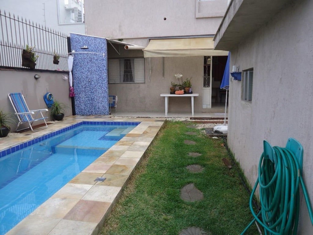 Casa à venda com 4 quartos, 220m² - Foto 26