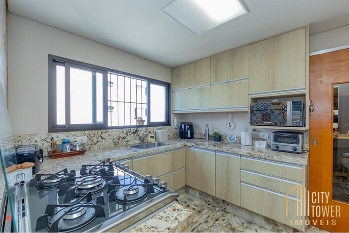 Apartamento à venda com 3 quartos, 275m² - Foto 10