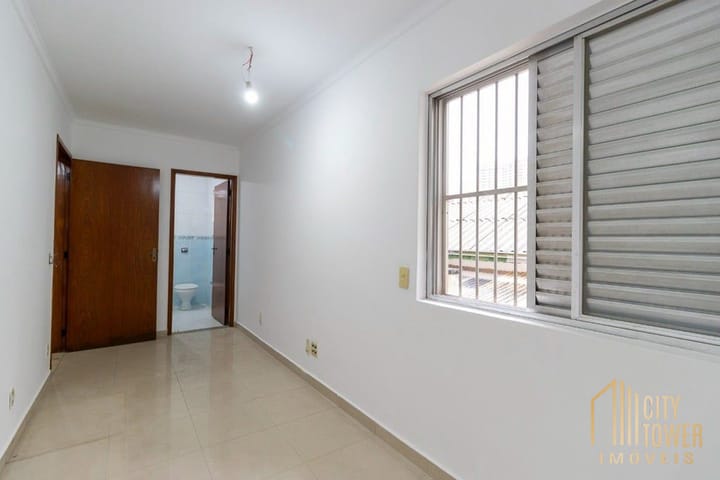 Casa à venda com 3 quartos, 240m² - Foto 24