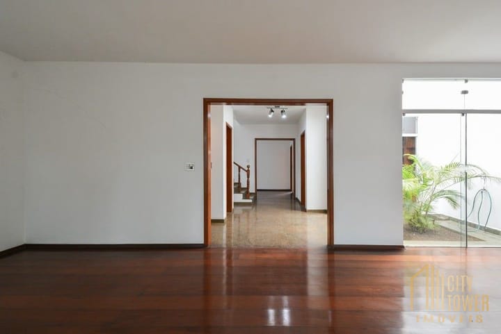 Casa à venda com 4 quartos, 331m² - Foto 38