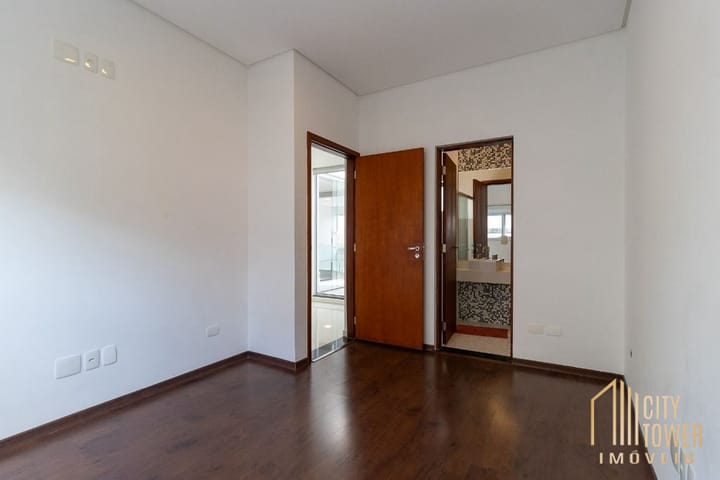 Casa à venda com 4 quartos, 615m² - Foto 7