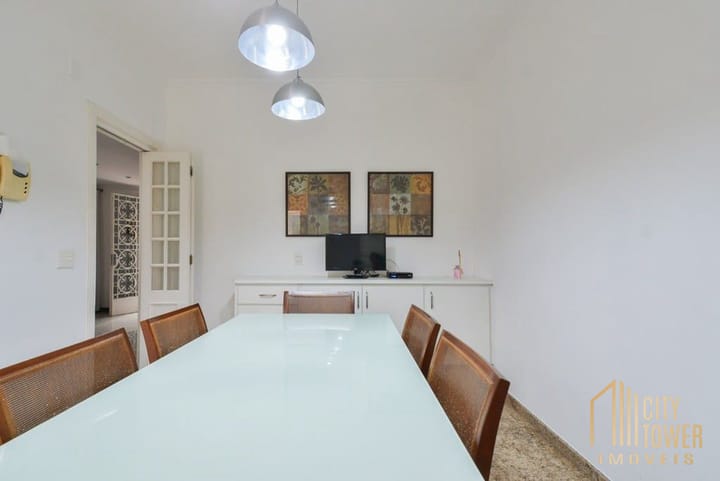 Casa à venda com 3 quartos, 200m² - Foto 2