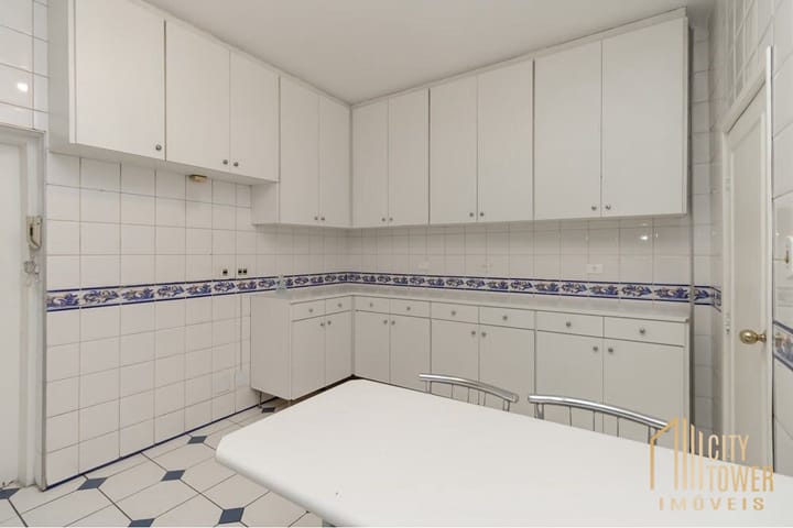 Apartamento à venda com 4 quartos, 198m² - Foto 20