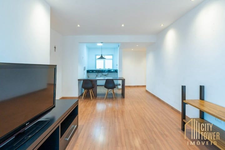 Apartamento à venda com 2 quartos, 70m² - Foto 1