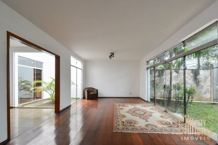 Casa à venda com 4 quartos, 331m² - Foto 36