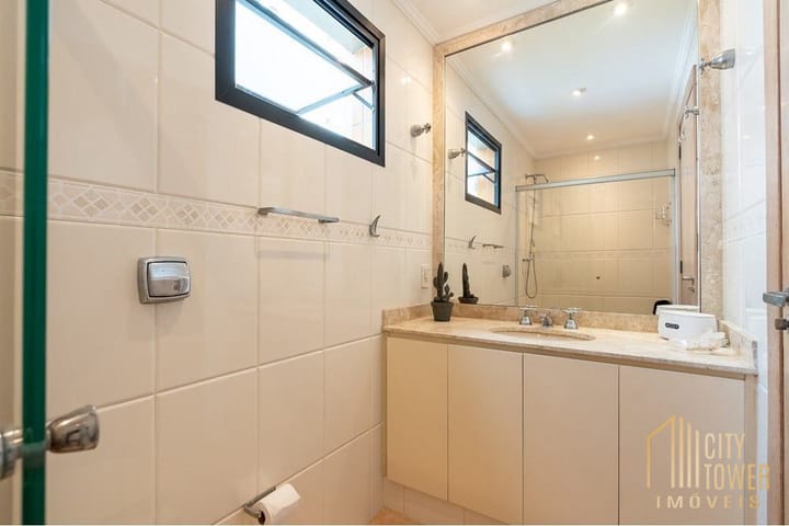 Apartamento à venda com 4 quartos, 141m² - Foto 8