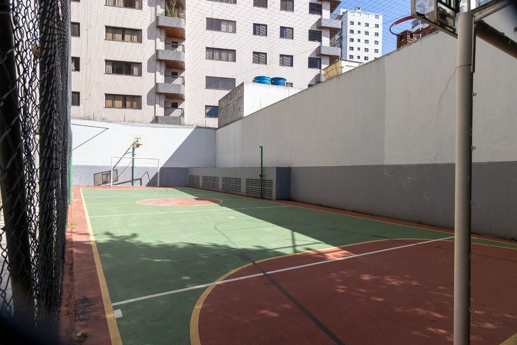 Apartamento à venda com 3 quartos, 153m² - Foto 13