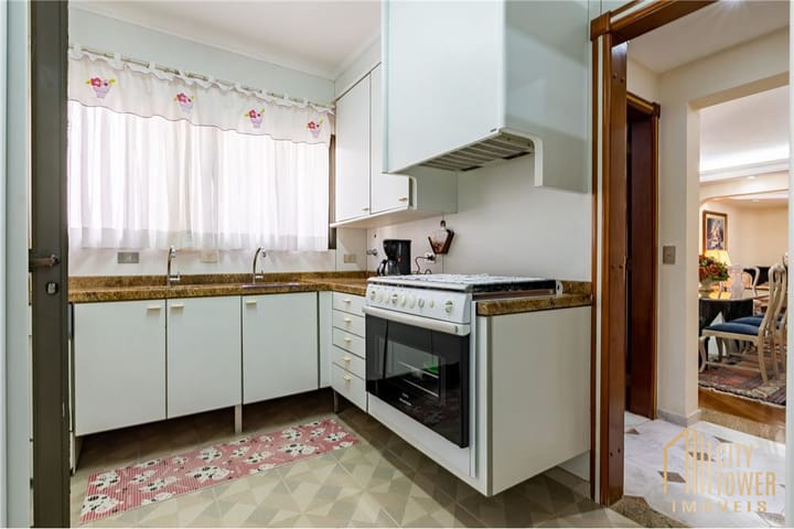 Apartamento à venda com 4 quartos, 214m² - Foto 6