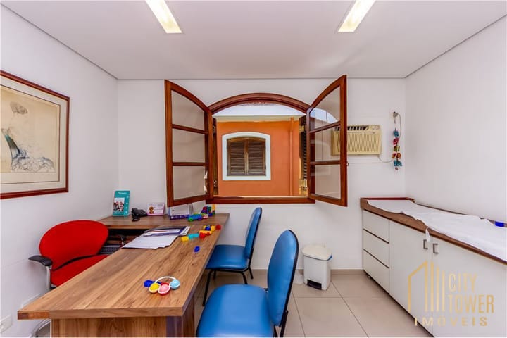 Casa à venda com 5 quartos, 185m² - Foto 11